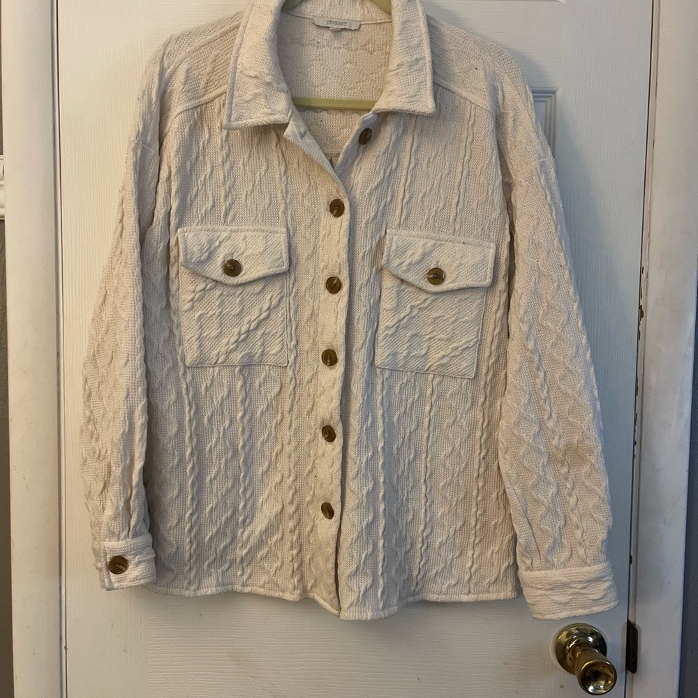 VERVET BY FLYING MONKEY Cream Cable Knit Shacket. Med